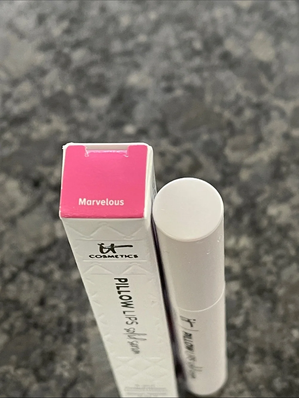 IT Cosmetics Pillow Lips Solid Serum 5 in 1 Tinted Gloss in Marvelous